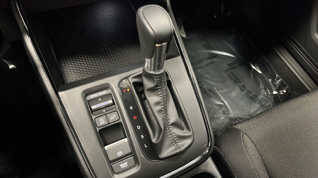 Used 2024 Honda CR-V LX image 18