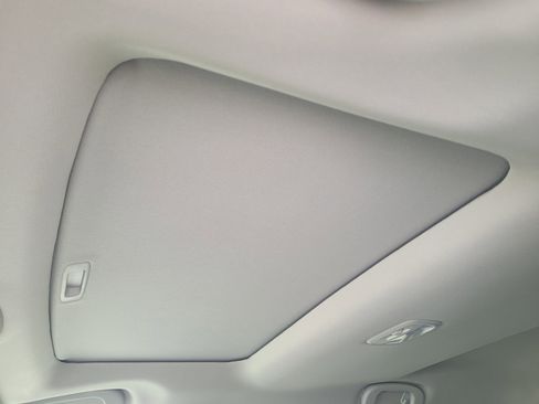 Used 2024 Subaru Outback Touring w/ Popular Package #2 image 19