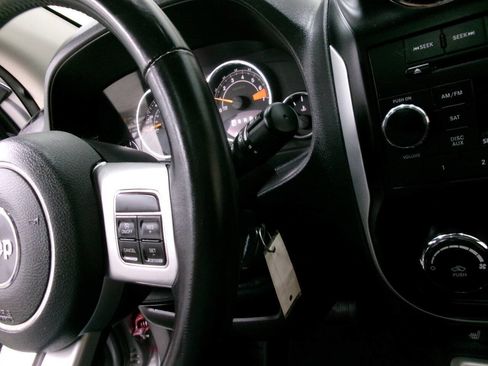 Used 2017 Jeep Compass High Altitude image 31