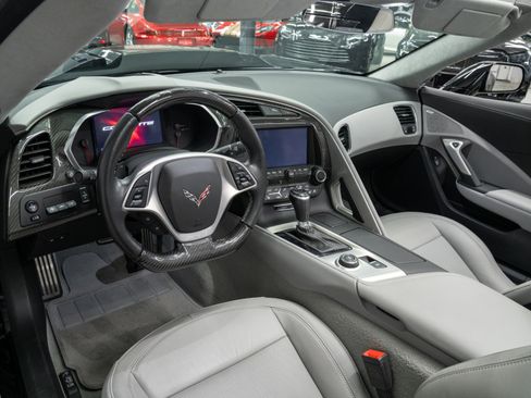 Used 2019 Chevrolet Corvette ZR1 RWD image 12