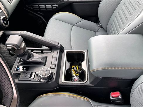 Used 2025 Toyota Tacoma 4x4 Double Cab Hybrid image 15