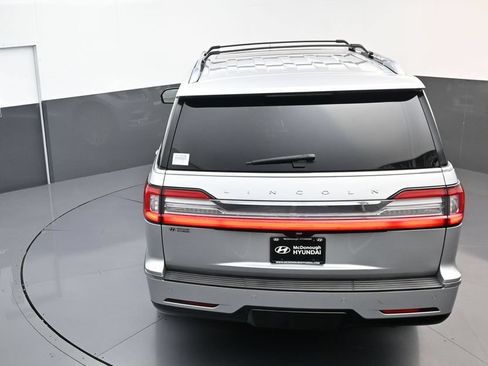 Used 2019 Lincoln Navigator Reserve AWD/4WD image 21