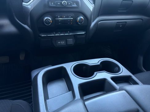 Used 2021 Chevrolet Silverado 1500 Custom Trail Boss AWD/4WD image 15