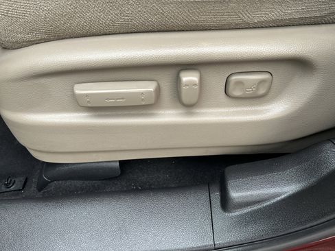 Used 2021 Honda Pilot EX image 10