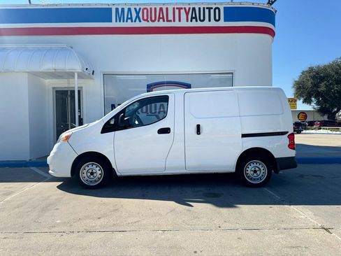 Used 2020 Nissan NV200 S image 15