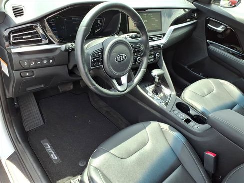 Used 2020 Kia Niro EX Premium FWD image 11