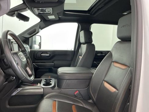 Used 2023 GMC Sierra 3500 AT4 w/ AT4 Premium Plus Package image 18