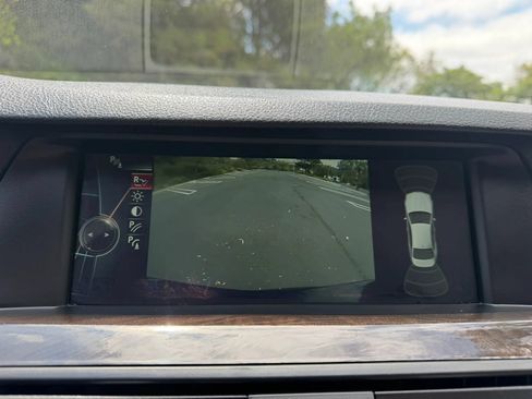 Used 2013 BMW 535i xDrive Sedan AWD/4WD image 31