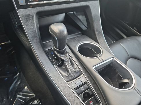 Used 2019 Toyota Avalon XLE w/ Moonroof Package FWD image 22