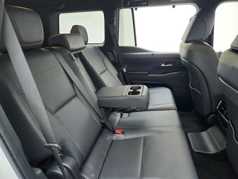 Used 2024 Lexus GX 550 AWD/4WD image 28