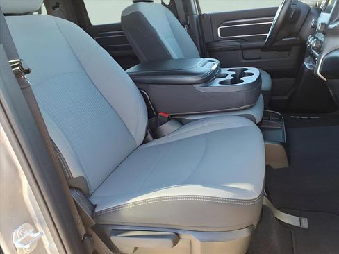 Used 2024 RAM 2500 Big Horn w/ Bed Utility Group image 15