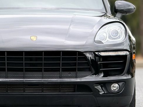 Used 2018 Porsche Macan Sport Edition image 14