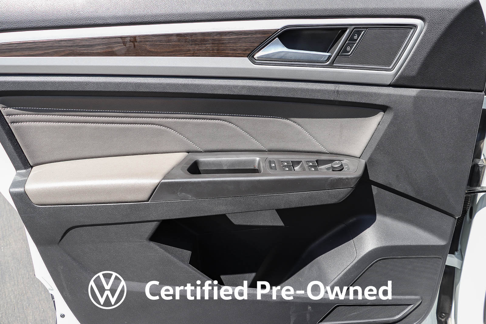 Certified 2023 Volkswagen Atlas SE FWD image 23