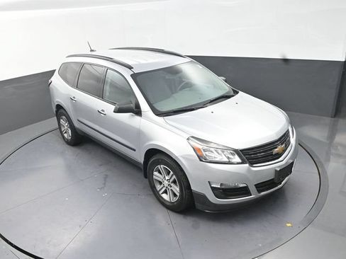 Used 2017 Chevrolet Traverse LS AWD/4WD image 23