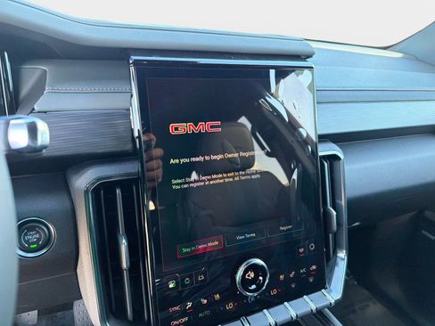 New 2026 GMC Acadia AT4 image 23