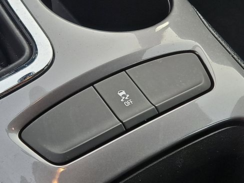 Used 2018 Chevrolet Cruze LT image 23