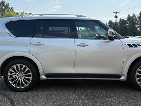Used 2016 INFINITI QX80 4WD w/ Deluxe Technology Package image 13