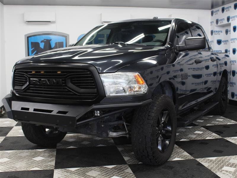 Used 2014 RAM 1500 Express AWD/4WD image 1