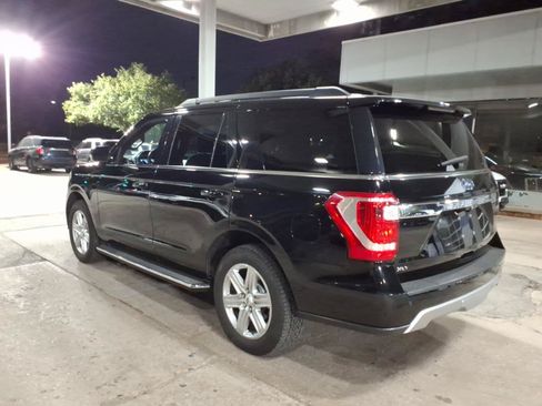 Used 2018 Ford Expedition XLT w/ Equipment Group 202A AWD/4WD image 5