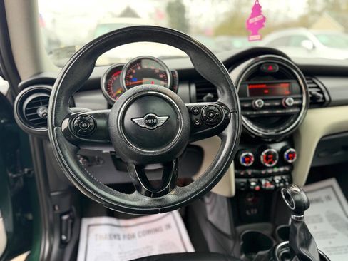 Used 2015 MINI Cooper 2-Door Hardtop image 17