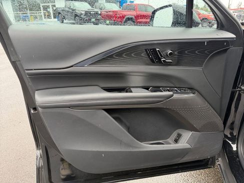 Used 2024 Cadillac Lyriq Sport AWD/4WD image 21
