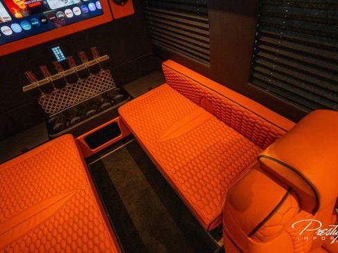 Used 2025 Mercedes-Benz Sprinter 2500 image 46