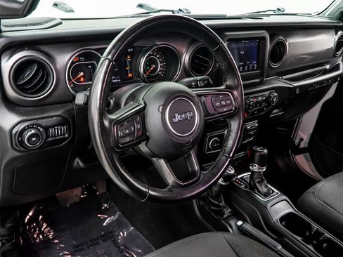 Used 2021 Jeep Wrangler Unlimited Sport image 15