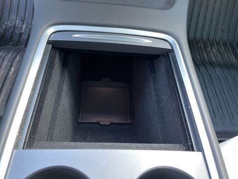 Used 2023 Tesla Model 3 Performance image 34