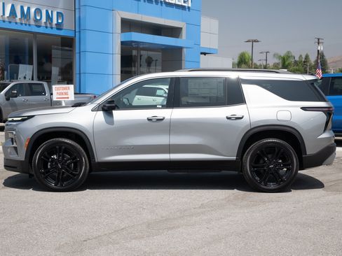 New 2026 Chevrolet Traverse LT w/ Driver Confidence Package image 7