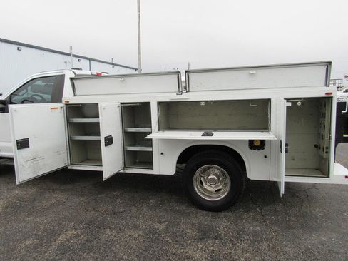 Used 2020 Ford F350 XL w/ Power Equipment Group RWD image 31