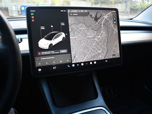 Used 2021 Tesla Model 3 Standard Range Plus image 31