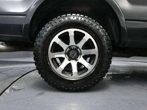 Used 2014 Ford F150 Lariat w/ Equipment Group 502A Luxury image 15