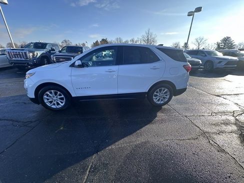 Used 2019 Chevrolet Equinox LT w/ Driver Convenience Package image 2