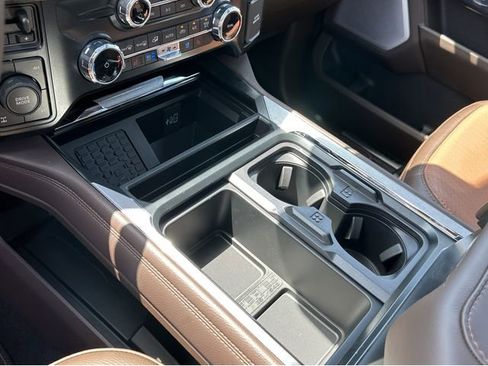 New 2025 Ford F250 King Ranch w/ FX4 Off-Road Package image 32