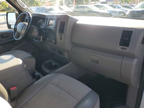 Used 2016 Nissan NV 2500 SL w/ Technology Package image 36