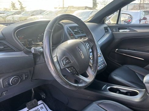 Used 2017 Lincoln MKC Premiere image 13