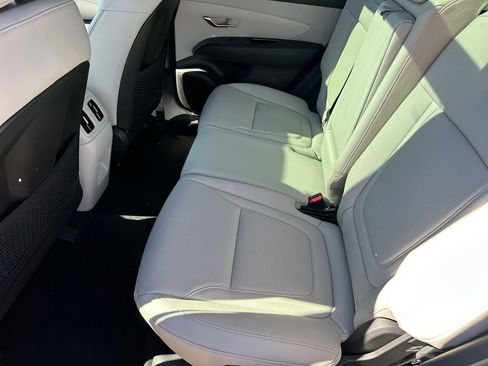 New 2025 Hyundai Tucson Limited image 20