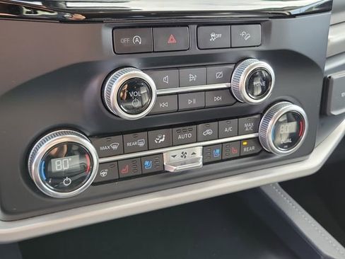 Used 2024 Ford Expedition Max XLT AWD/4WD image 35