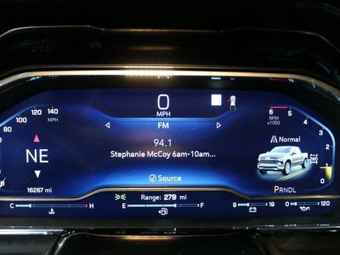 Used 2023 Chevrolet Silverado 1500 LT image 24