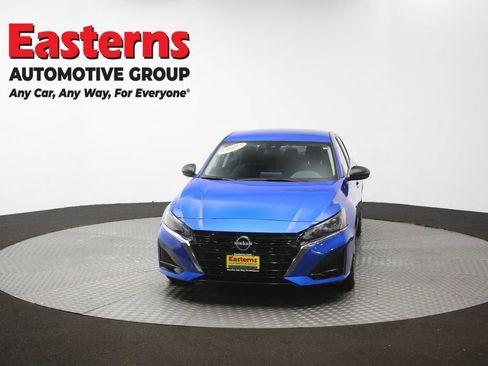 Used 2025 Nissan Altima 2.5 SV FWD image 52