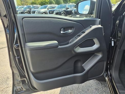 New 2026 Nissan Frontier SV w/ SV Convenience Package image 12