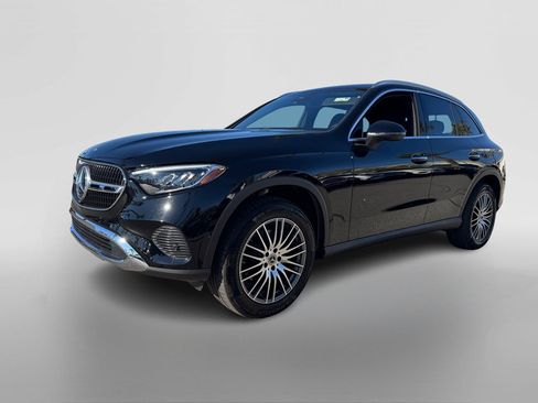 Certified 2025 Mercedes-Benz GLC 300 image 9