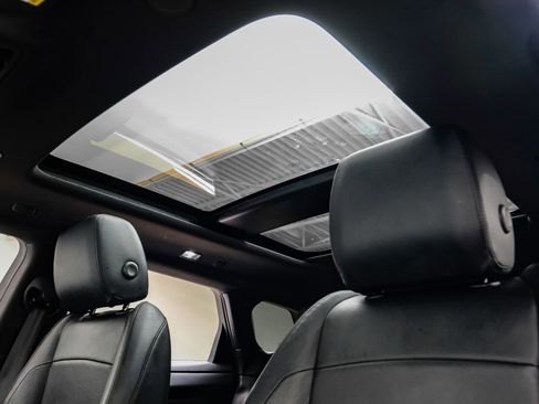 Used 2024 Land Rover Range Rover Evoque S image 5