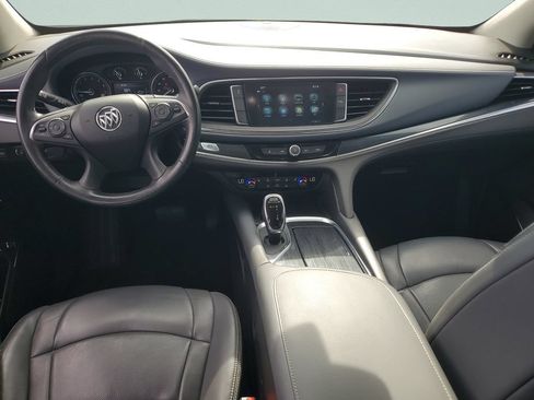 Used 2019 Buick Enclave Essence FWD image 4