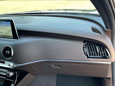 Used 2020 Kia Stinger GT image 19