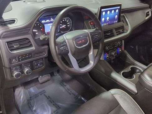 Used 2021 GMC Yukon SLT w/ SLT Luxury Plus Package image 10