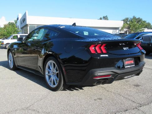 Used 2024 Ford Mustang GT Premium RWD image 5