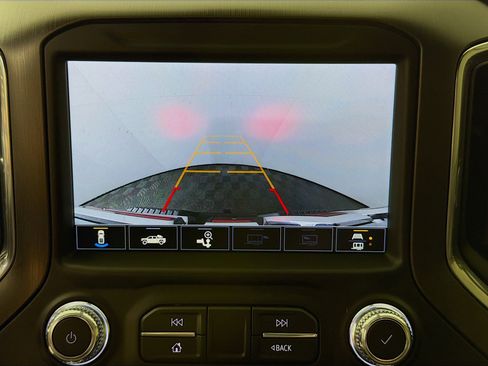 Used 2022 GMC Sierra 2500 AT4 w/ Gooseneck/5TH Wheel Package image 16