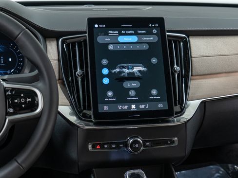 New 2026 Volvo XC90 B6 Ultra w/ Protection Package image 19