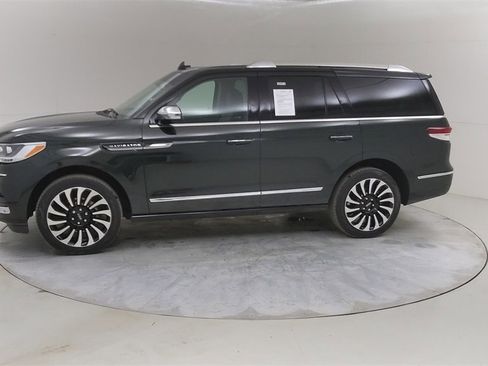Used 2023 Lincoln Navigator Black Label image 20
